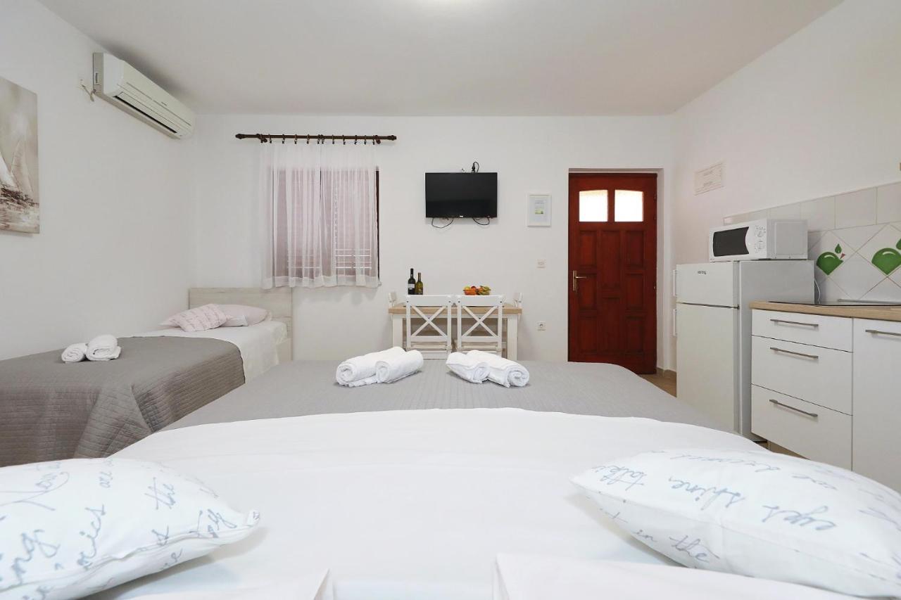 Apartmani Strpic Biograd Na Moru Extérieur photo